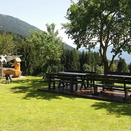 Kaernten Landhof Baer In Alleinlage Naehe Millstaettersee Im Ersten Stock Apartment