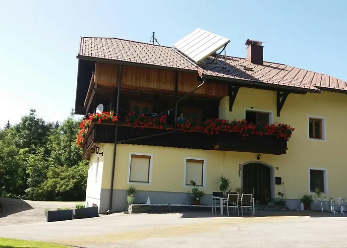 Kaernten Landhof Baer In Alleinlage Naehe Millstaettersee Im Ersten Stock Apartmán *